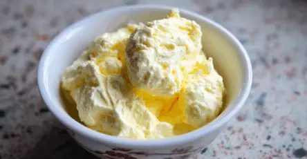 Crema di cocco e mandorle