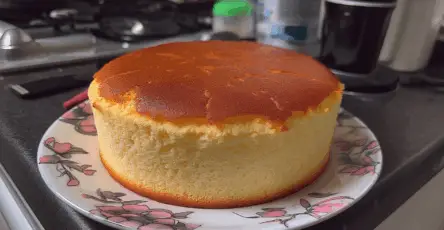 Torta soffice allo yogurt semplice