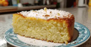 Torta di Cocco e Yogurt Greco senza Farina