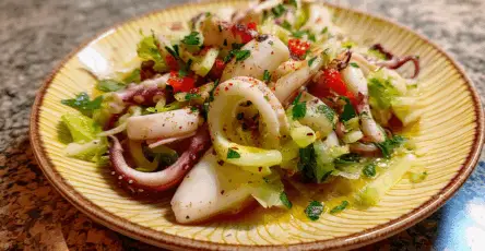 Insalata di Calamari Fresca e Leggera