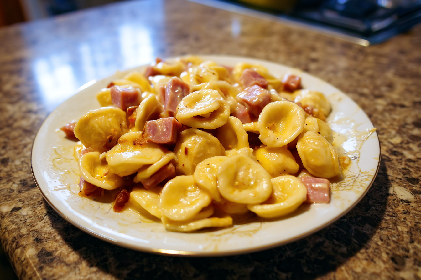 Orecchiette con Mortadella e Gorgonzola